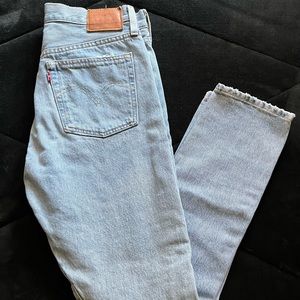 Levi’s 501 Skinny Light Wash
